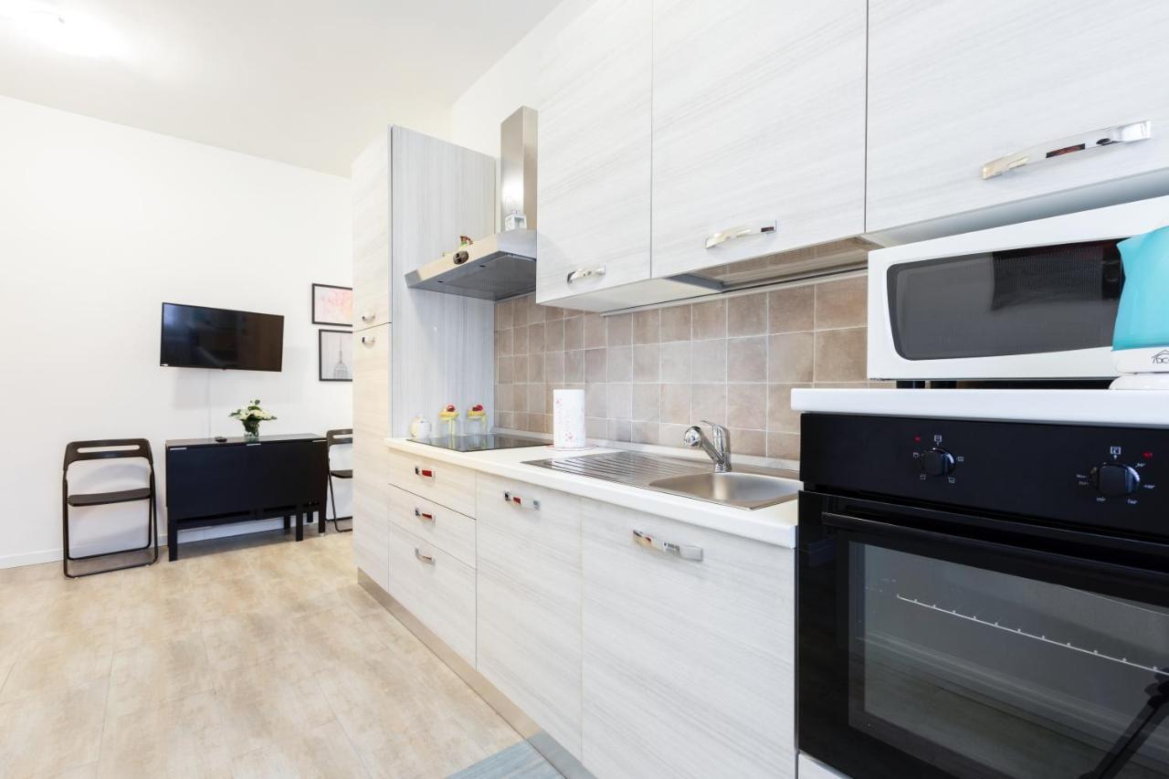 Renovated Flat Subway Yellow Line ميلان المظهر الخارجي الصورة